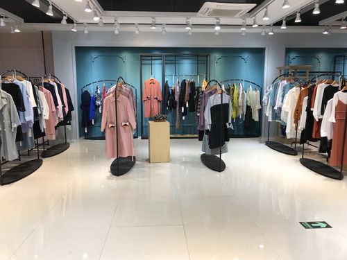 服装内行眼里的品牌女装库存拿货要点揭秘