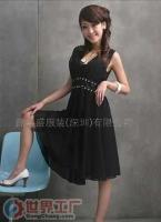 连衣裙批发市场探析 瑞丽与日韩版女上装的潮流密码